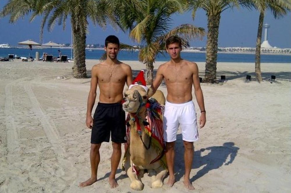 Ο Νόλε και η καμήλα (photos)