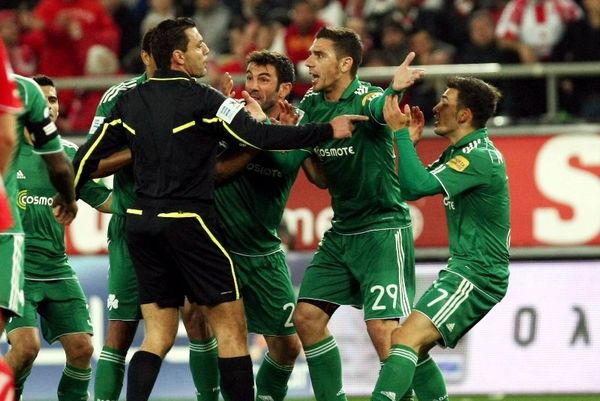 Φεβρουάριος 2011: Ο Καλόπουλος και οι... άλλοι!