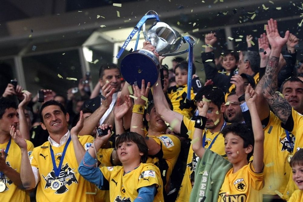Απρίλιος 2011: ΑΕΚ... κουπάτη!