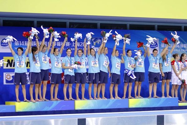 Όταν ο πλανήτης υποκλίθηκε στις Ελληνίδες! (photos+video)