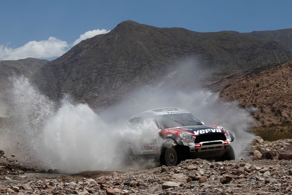Ράλι Dakar 2012: Πετερανσέλ ξανά στην κορυφή