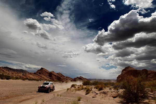 Dakar 2012: Ακυρώθηκε η 6η ειδική διαδρομή