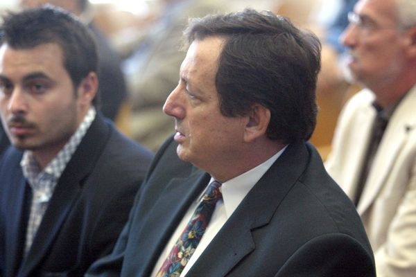  Τα φαντάσματα του παρελθόντος