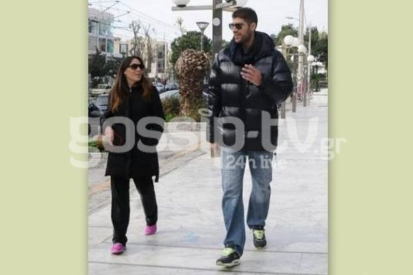 Βόλτα για τους αρραβωνιασμένους, Τσουρή - Βασιλόπουλο