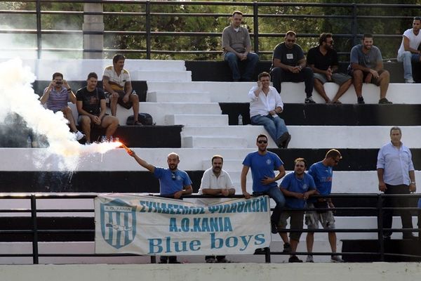 Ανακοίνωση «Blue Boys» κατά Μανιουδάκη