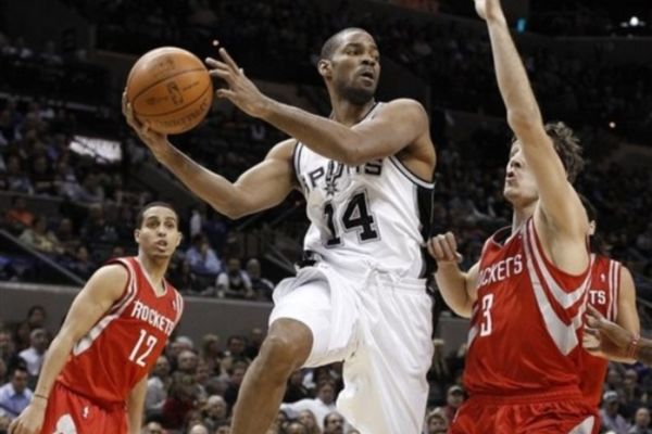 Ψύχραιμος στην παράταση ο Πάρκερ