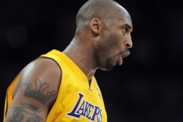 Πέντε σερί με... ζόρια οι Λέικερς