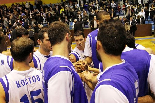 «Σήκωσε κεφάλι» η Καβάλα, νίκησε τον Ηλυσιακό