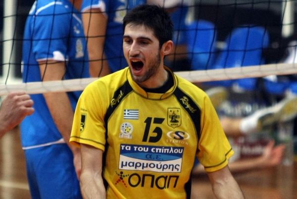 Τακουρίδης: «Τιμή να φοράω τη φανέλα του Ηρακλή»