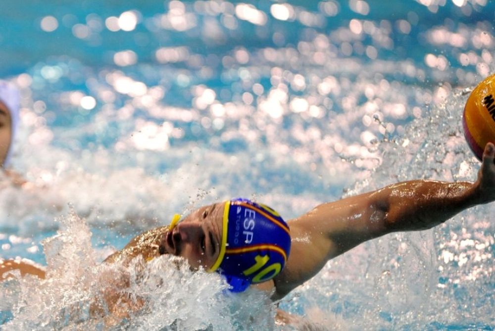 Ποδαρικό στις νίκες οι Ισπανοί