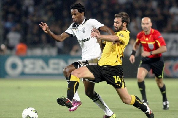 Φουλ για τελικό ο ΠΑΟΚ, 2-0 την ΑΕΚ