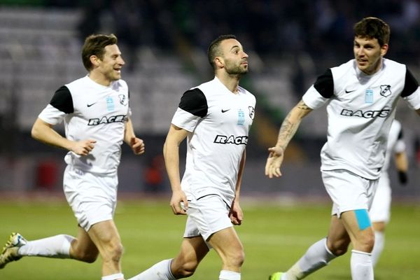 Δώρα γενεθλίων από Παπουλή στη Λιβαδειά! (photos+videos)