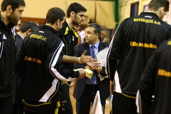 Στήριξη από μαθητές για τον Ηλυσιακό