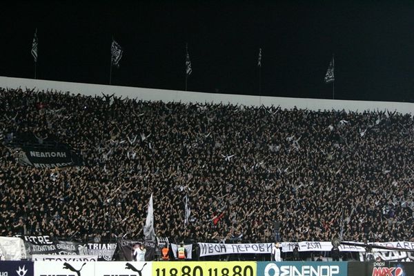  Εισβολή στα γραφεία από οπαδούς του ΠΑΟΚ!