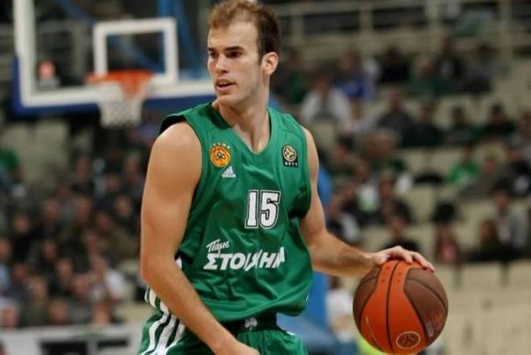 Καλάθης: «Απόλυτα πιστοί οι φίλαθλοι του Παναθηναϊκού»