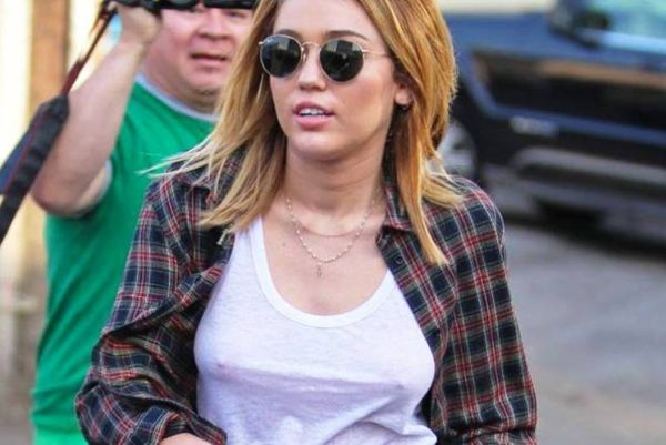 Και πάλι... διάφανη η Miley (photos)