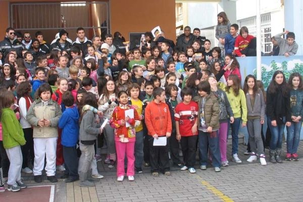 Κοντά στους μαθητές ο Ηλυσιακός (photos)