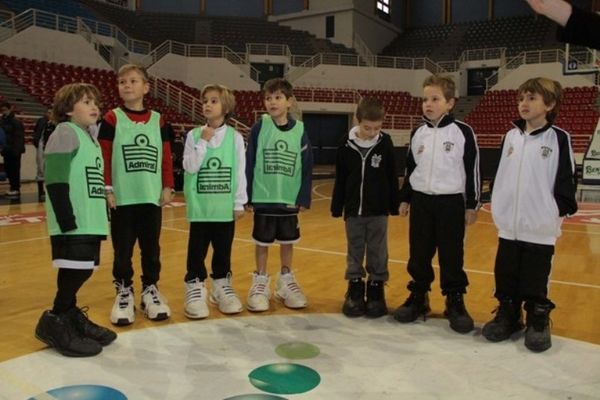 Έκλεψαν την παράσταση οι «μικροί» του ΠΑΟΚ (video+photos)