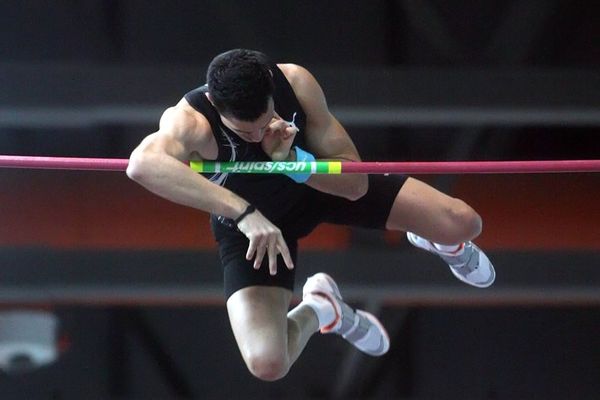 Πέντε Έλληνες αθλητές στο εξωτερικό