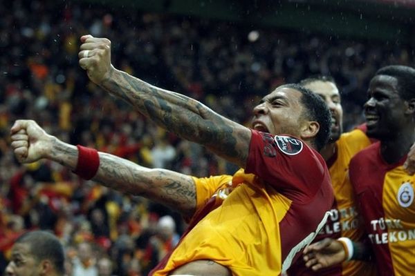 Το who is who του Κόλιν Καζίμ Ρίτσαρντς (photos+videos)