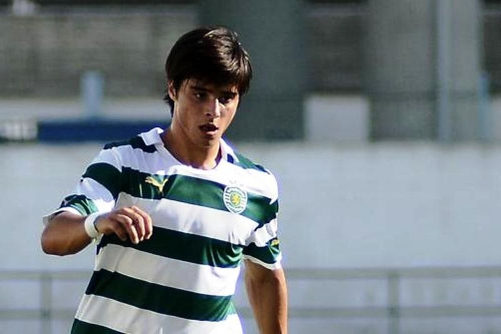 Στη Λίβερπουλ ο Ζοάο Κάρλος