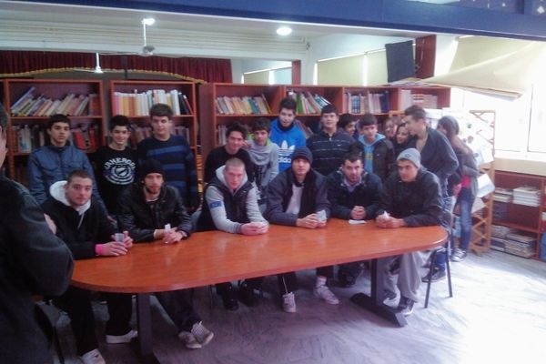 Κοντά στους μαθητές το Περιστέρι