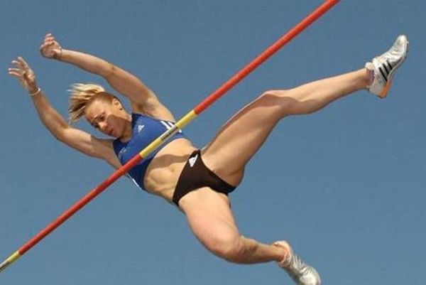 Κυριακοπούλου: «Χόρτο για αγελάδες, όχι για αθλητές»