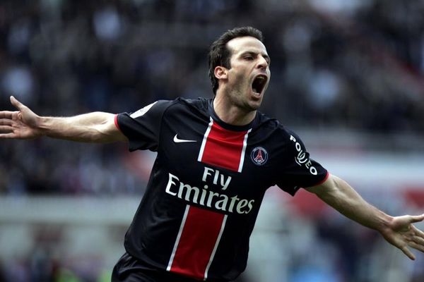 Ζιουλί: «Στην Μπάρτσα το Champions League»