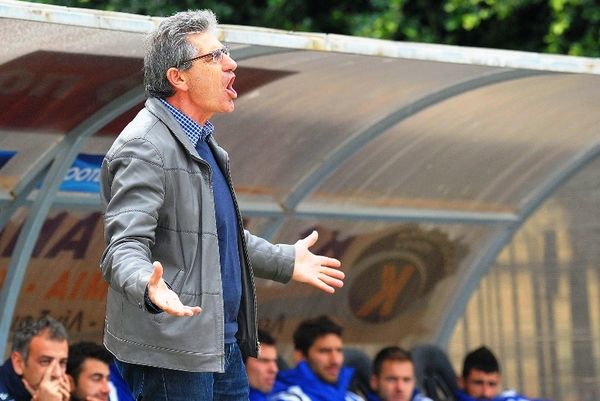 Ανεβάζει το ηθικό των παικτών του ΠΑΣ ο Αναστασιάδης