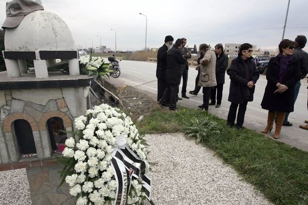 Το ΔΣ και η ομάδα του ΠΑΟΚ στο μνημόσυνο του Κατσούρη