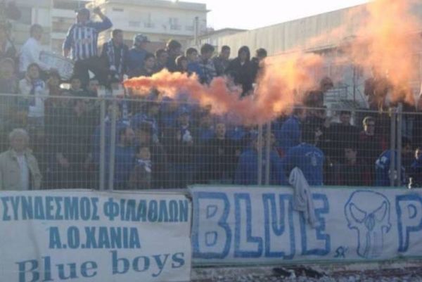 Αποθέωση Νούνο από Blue Boys