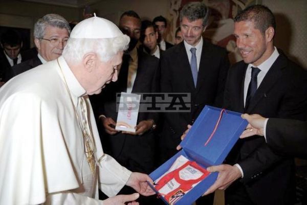 Τίμησε τον Πάπα η Ατλέτικο (Video)
