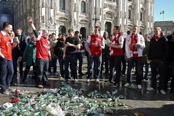 Συμπλοκές με οπαδούς της Άρσεναλ στο Μιλάνο