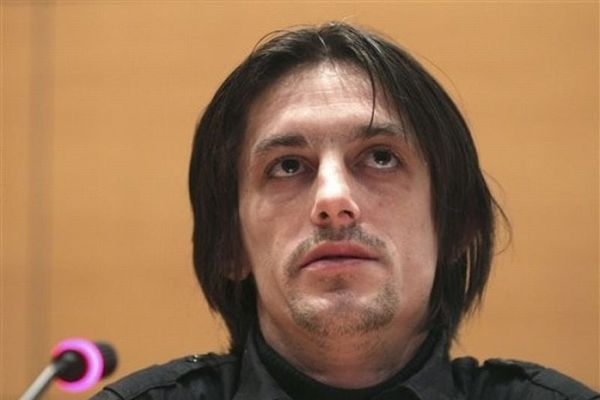 Βρήκε και το μπελά του ο Πέγιοβιτς!