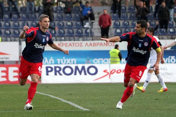 Λαμπάδα παραμονής στη Δόξα η Κέρκυρα (photos+videos)