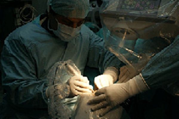 Διαδερμική διόρθωση βλαισού μέγα δακτύλου (κότσια)