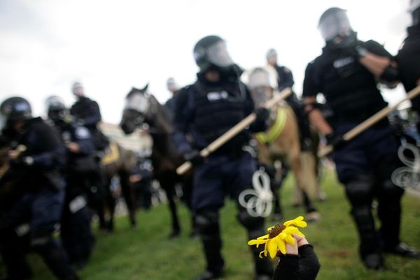 Γράμμα σε κάποιον που φορούσε μπλε…