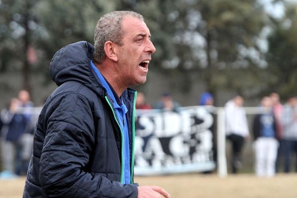 Αλεξίου: «Επίθεση από τα άκρα»