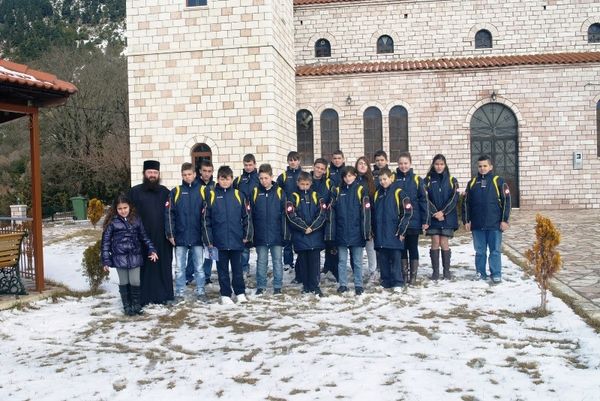 Ο Τσιώλης στηρίζει τα παιδιά της Κρέντης