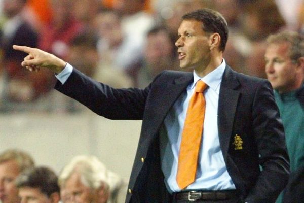 Φαν Μπάστεν: «Κάποια μέρα στη Γιουβέντους»