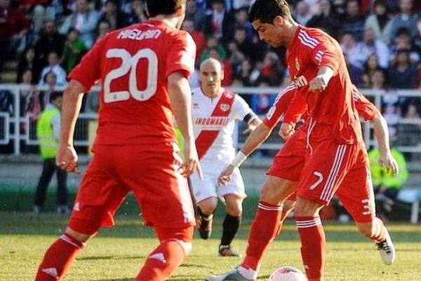 Το έχει ξανακάνει… (videos)