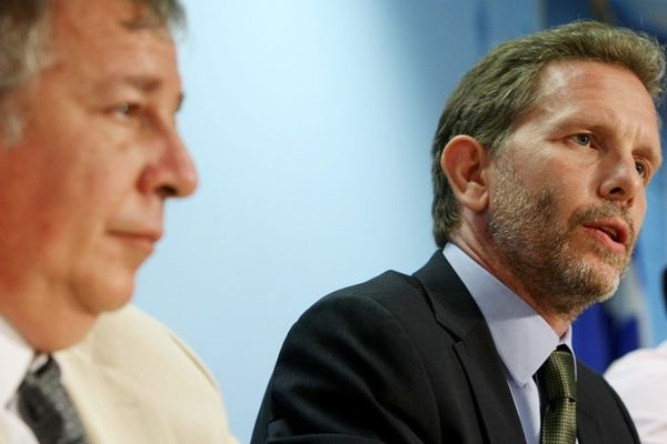 Πλησιάζει το Λονδίνο, ενδιαφέρεται κανείς;