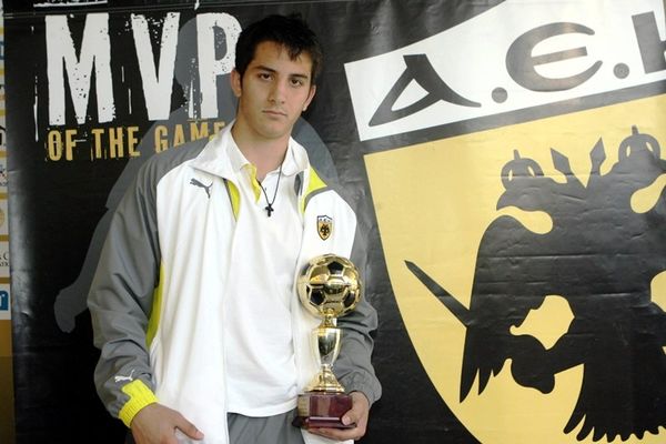 «Όχι» της ΑΕΚ στην πρόταση της Ντνιέπρ για Μανωλά!