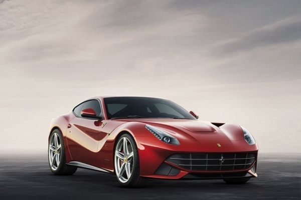 Ferrari F12 Berlinetta: Μέγας είσαι Κύριε!