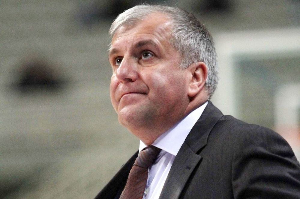 Ομπράντοβιτς: «Παίζουμε πολύ άσχημα εντός»