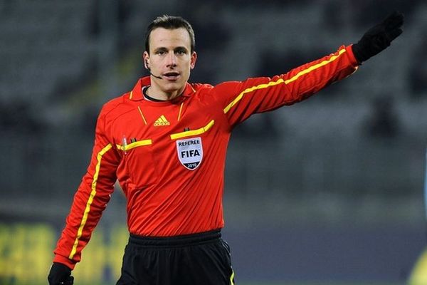 Διαιτητής από… τζάκι ο Βαντ!