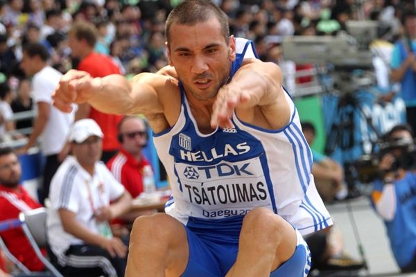 Πρεμιέρα με Τσάτουμα, Πανέτα και Φιλάνδρα