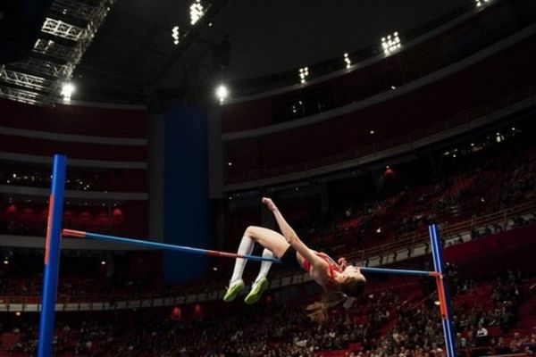 Η Τσιτέροβα τελικό με άνεση