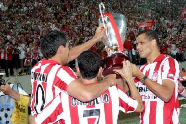 O άρχοντας των… τίτλων