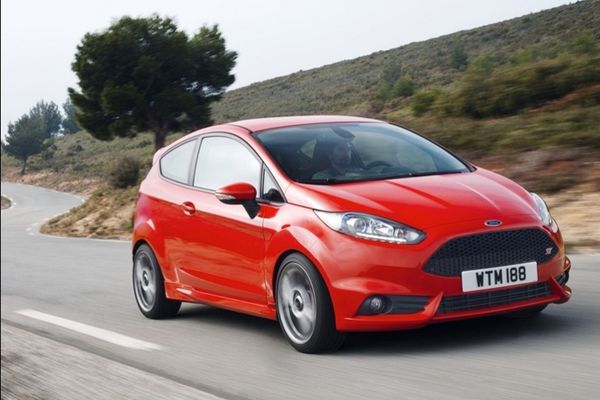 Ford Fiesta ST 2012 - Δίνει απαντήσεις!